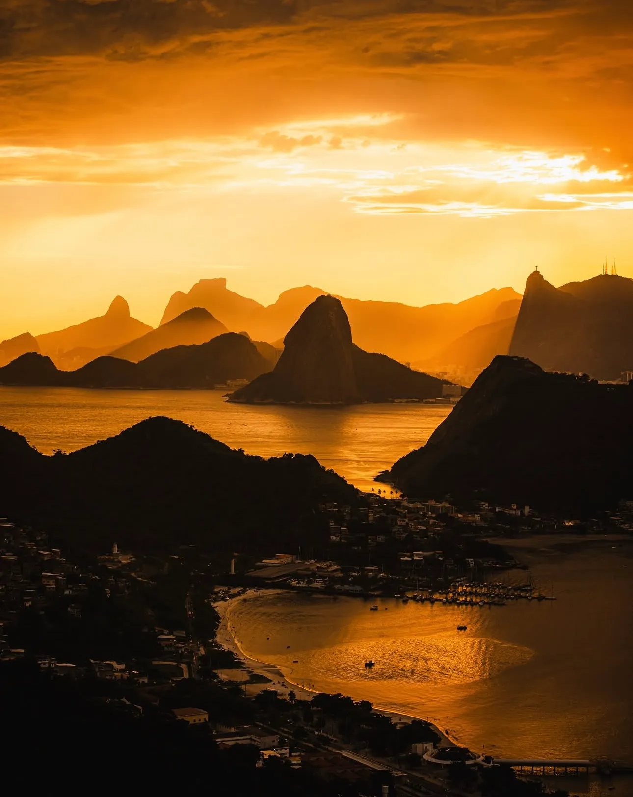 Sugarloaf Mountain and Guanabara Bay at sunset in Rio de Janeiro, Brazil